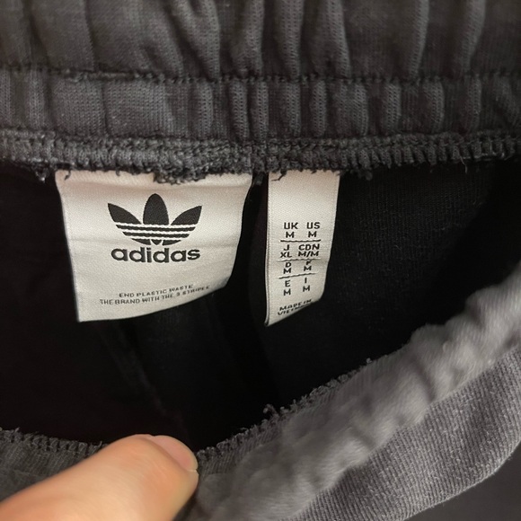 Adidas stripped joggers - Picture 5 of 5